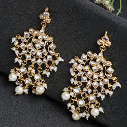 Sparkling Kundan   Pearl Earrings to Hariyana