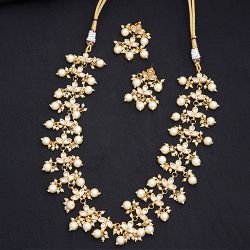 Luxe Kundan Jewelry Set to Hariyana