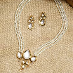 Trendy Kundan Necklace and Earring Duo