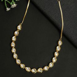 Lovely Kundan Necklace to Hariyana