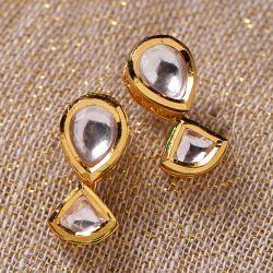 Stunning Kundan Studs to Nipani