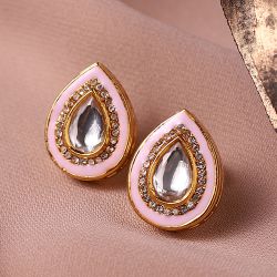 Elegant Kundan Earrings to Taran Taaran