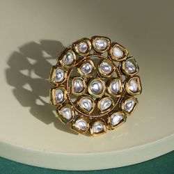 Dazzling Kundan Gem Ring to Uthagamandalam