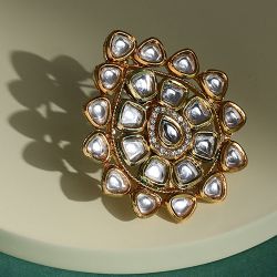 Glamorous Kundan Cocktail Ring to Irinjalakuda