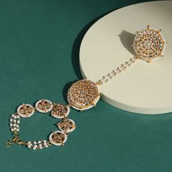 Radiant Kundan Hand Accessory to Hariyana