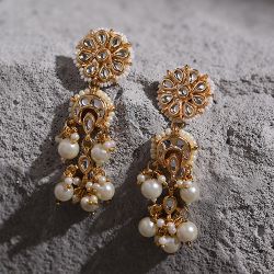 Glamorous Kundan Studs Set to Gudalur (nilgiris)