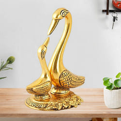 Classy Pair of Kissing Duck Metal Showpiece to Udyogamandal