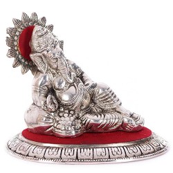 Auspicious Lord Ganesha Idol Gift to Punalur