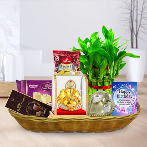 Attractive Birthday Gift Hamper for Him to India