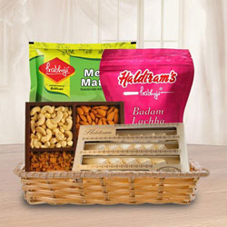Mouth-Watering Assortments Gift Basket to Marmagao