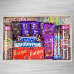 Exclusive Chocolate n Assortments Hamper to Palai