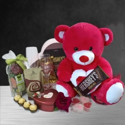 Dazzling Candle Lit Romantic Evening Hamper with Teddy n Imported Chocolates to Alappuzha