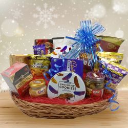 Exclusive Sweet N Salty Gift Basket to Rajamundri