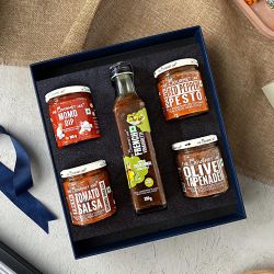 Flavorful Fusion Hamper