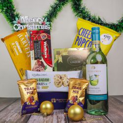 Festive Delights Hamper with Non Alcoholic Wine to Mavelikara