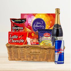 Luxury Collection Gift Hamper with Sparkling Wine to Punalur