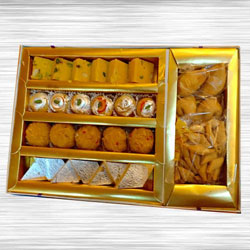 Delightful Assorted Sweets n Savory Gift Combo for Mom to Tirur