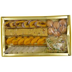 Yummy Sweets N Savoury Gift Box to Uthagamandalam